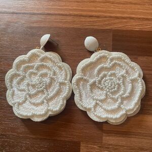 Elegant White Floral Beaded 
Earrings